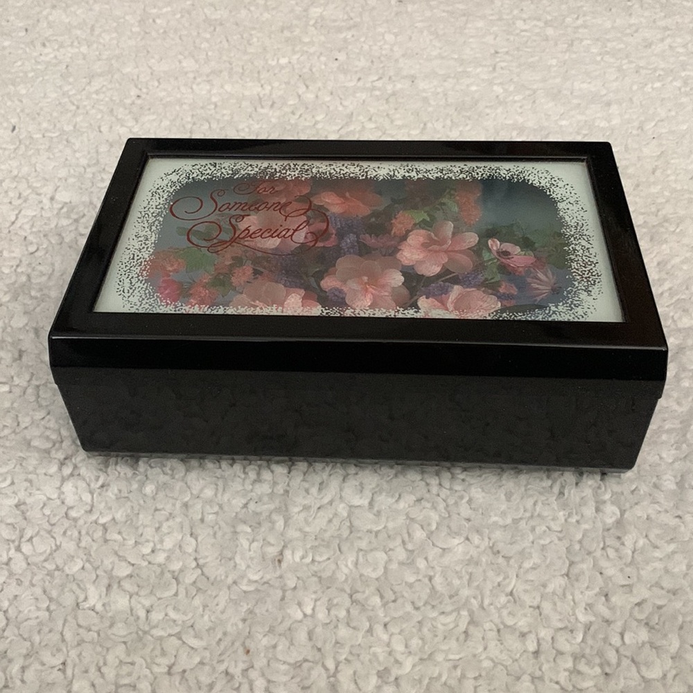 Vintage Für Elise Musical Jewelry Box - Picture 3 of 17